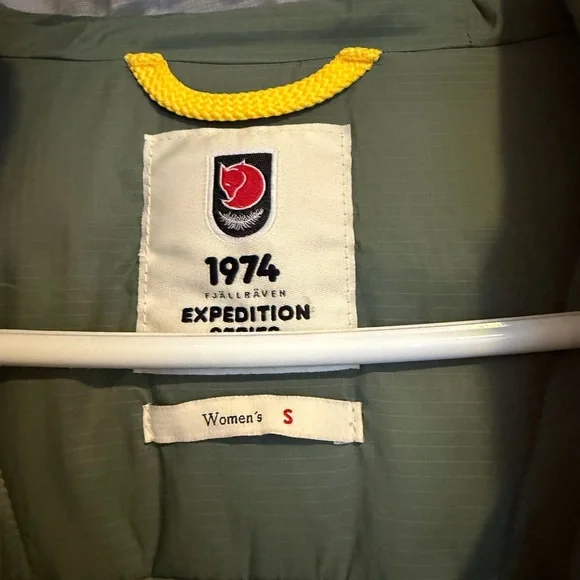 NWT Women’s Size Small Fjallraven Expedition Pack Down AnorakGreen Puffer Jacket - Picture 2 of 10